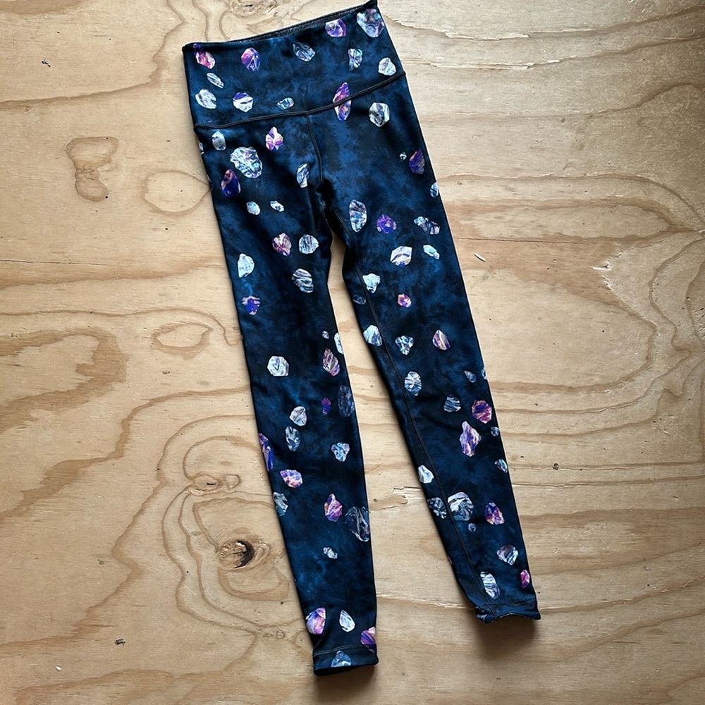Peloton WITH reversible leggings small asteroids galaxy women’s small